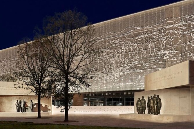 Washington DC Night-Time City Tour - Why the guides matter