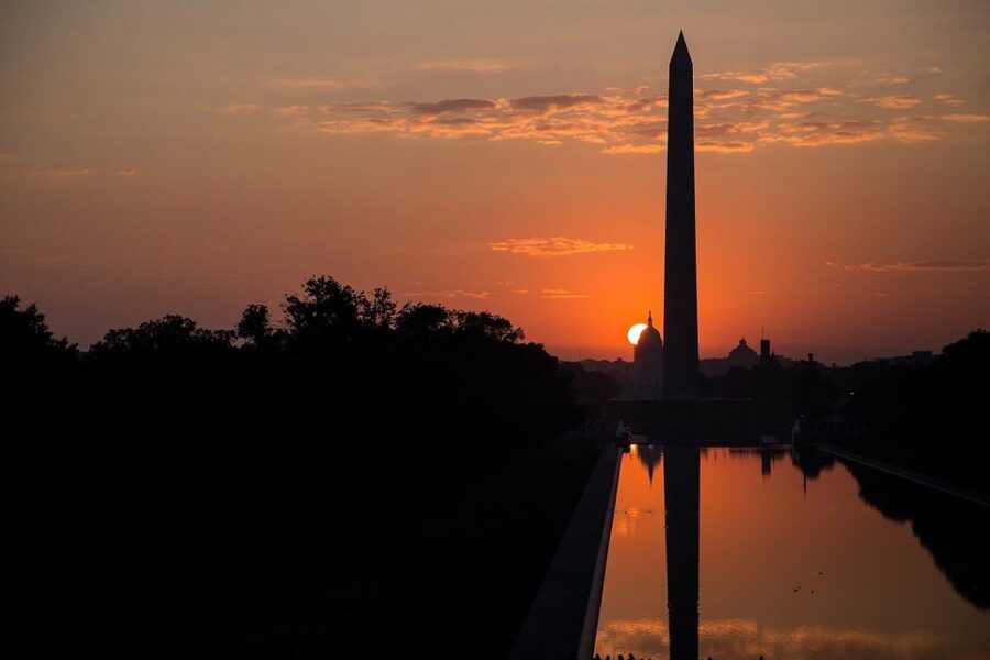 Washington DC: Night Tour with 10+ Stops, Admission Tickets - Why Washington looks better under lights