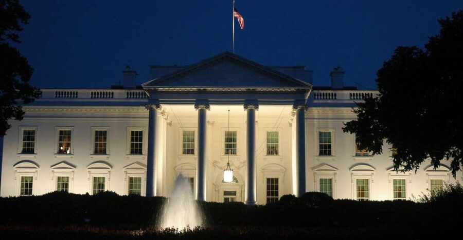 Washington DC: Night Tour with 10+ Stops, Admission Tickets - Starting at the National Archives
