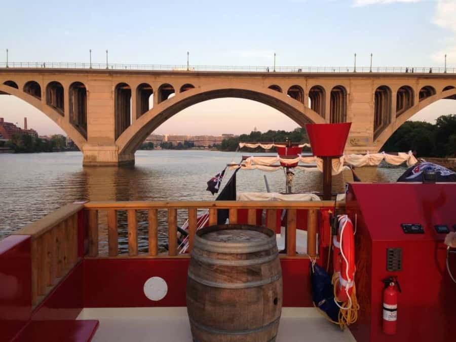 Washington DC: Pirate Ship Cruise with Open Bar - Practical details that can make the night better