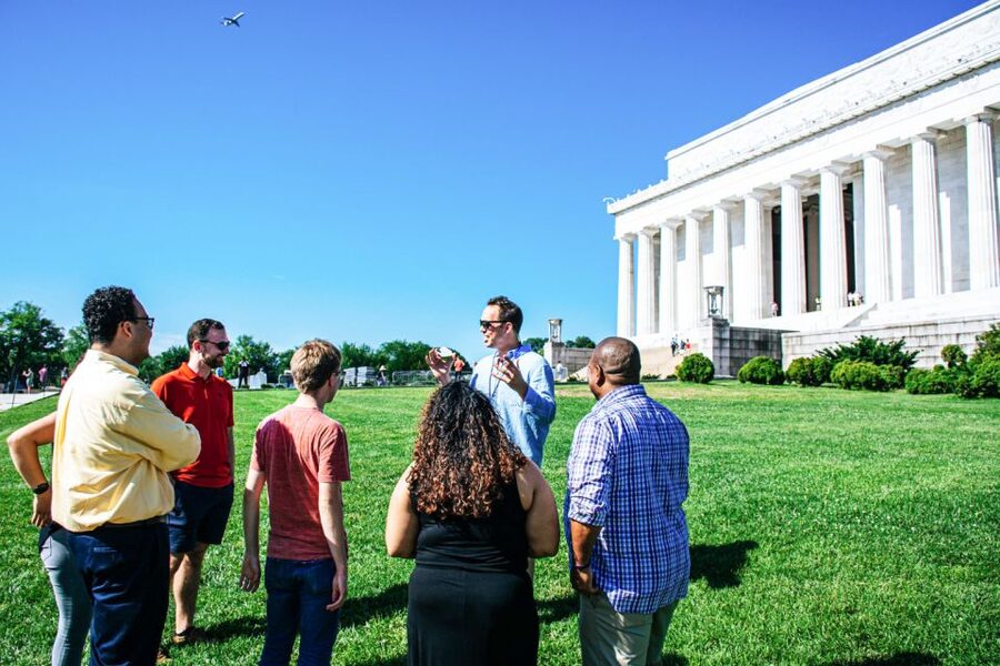 Washington, DC: Private National Mall Walking Tour - Smithsonian museums along the route