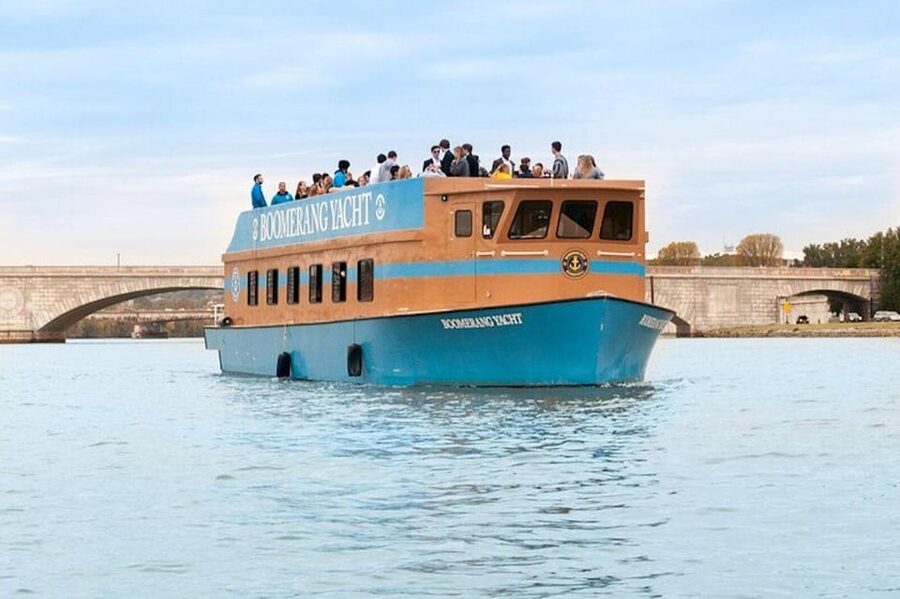 Washington DC: Sightseeing Brunch Cruise with Open Bar - Who will enjoy this cruise most?