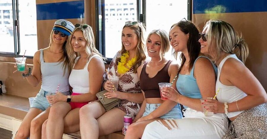 Washington DC: Sightseeing Brunch Cruise with Open Bar - Should you book the Washington DC brunch cruise?