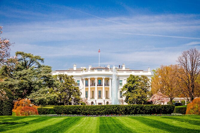 White House and National Mall Highlights with Lincoln Memorial - Starting at St. John’s and the White House exterior